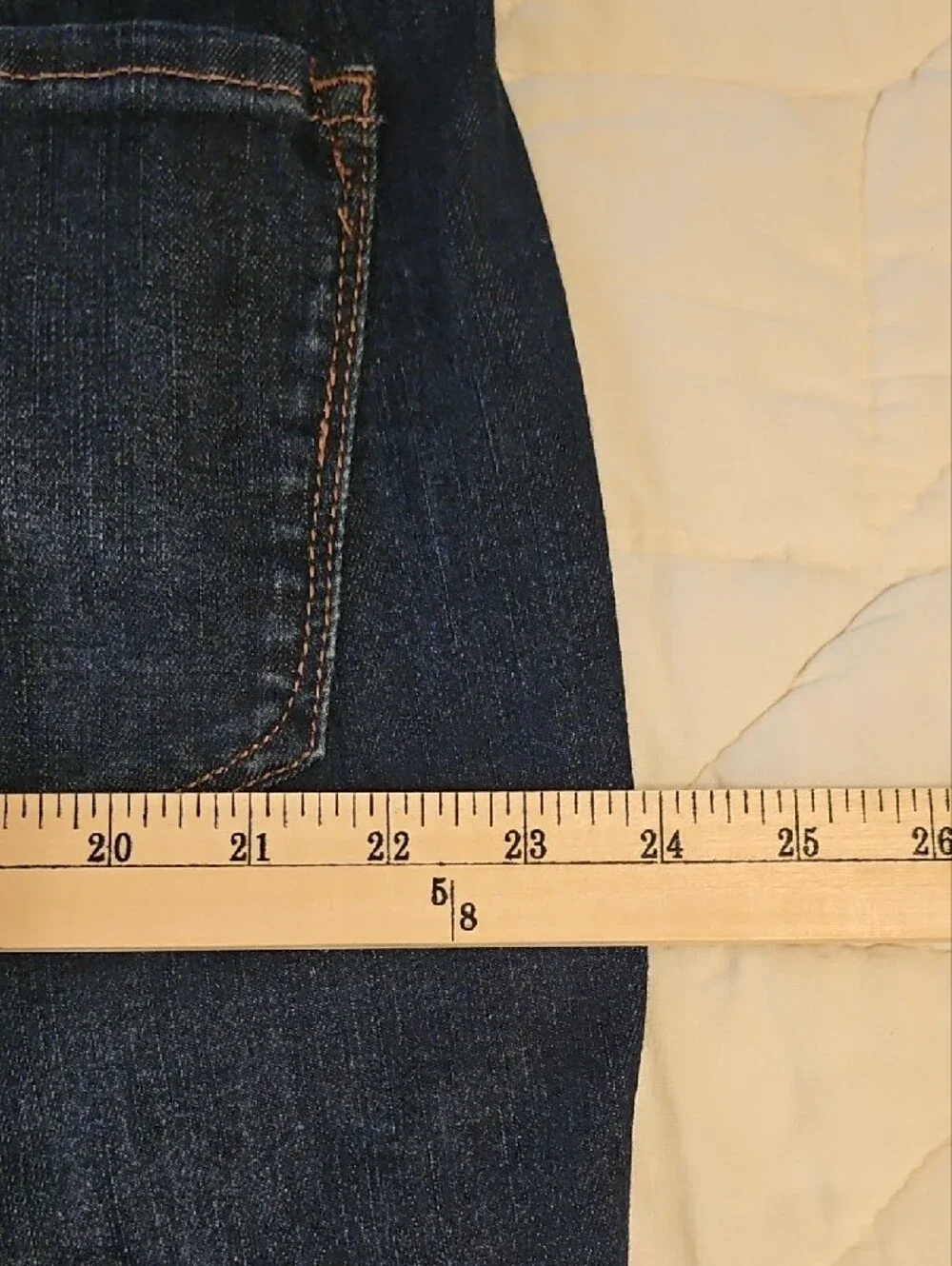 Crown & Ivy Curvy Embroidered Capris - Size 24W - Picture 4 of 10